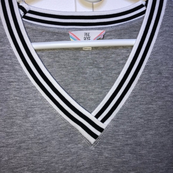 Pink Rose Brand Top - Picture 3 of 6